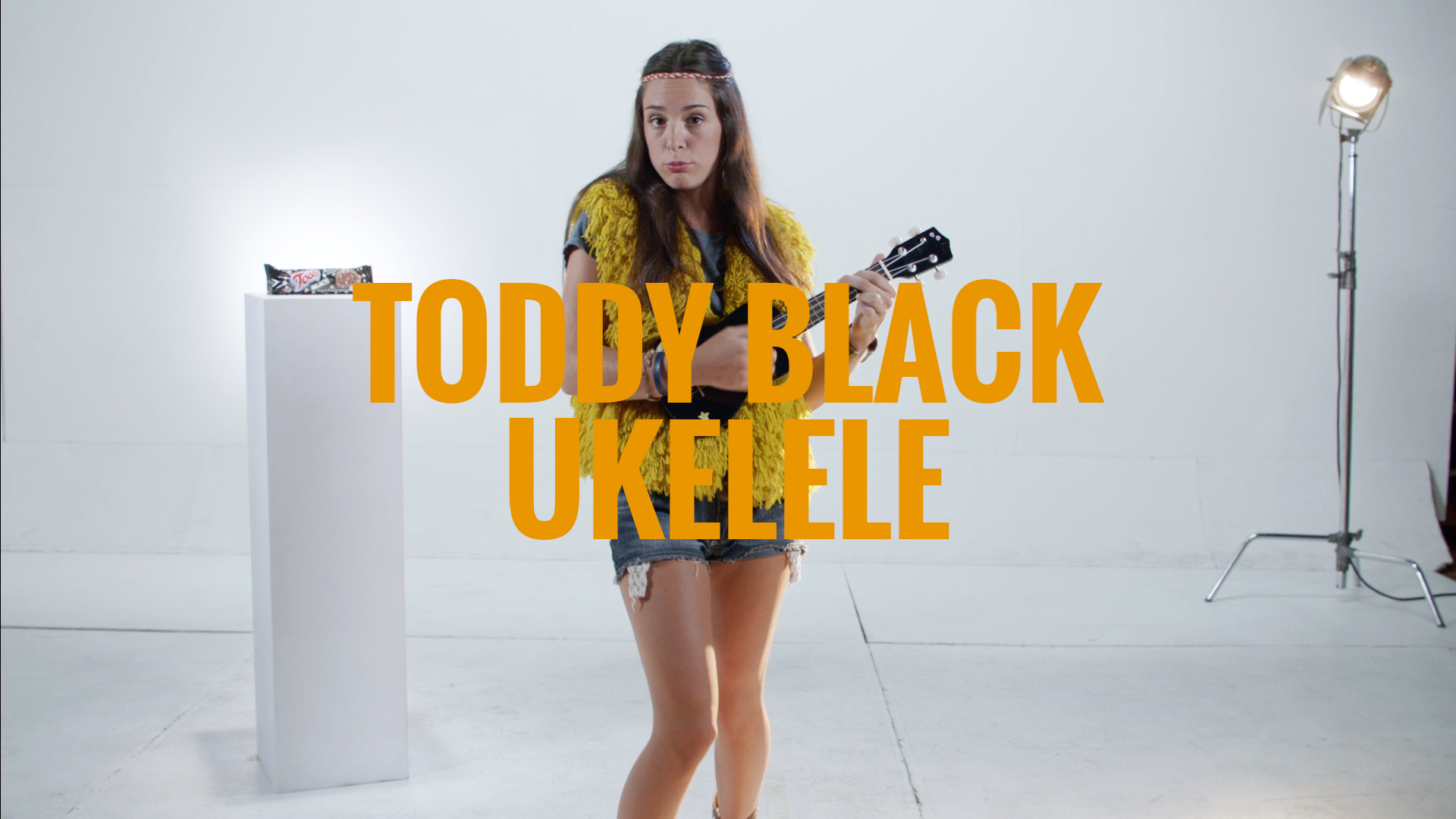 TODDY BLACK – UKELELE